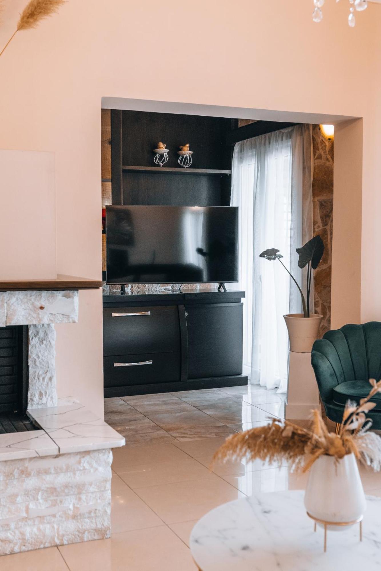 Casa D'Oro Exclusive Villa Κυψέλη Εξωτερικό φωτογραφία